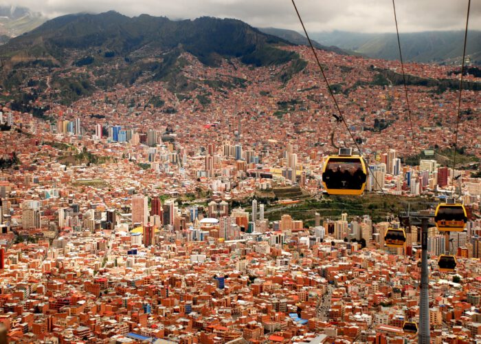 seilbahnfahrt la paz bolivien - wunder boliviens - privatreisen-suedamerika.de